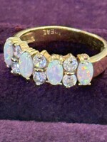 Vintage & Occasion Geelgouden ring met opaal en zirkonia - maat 17.5