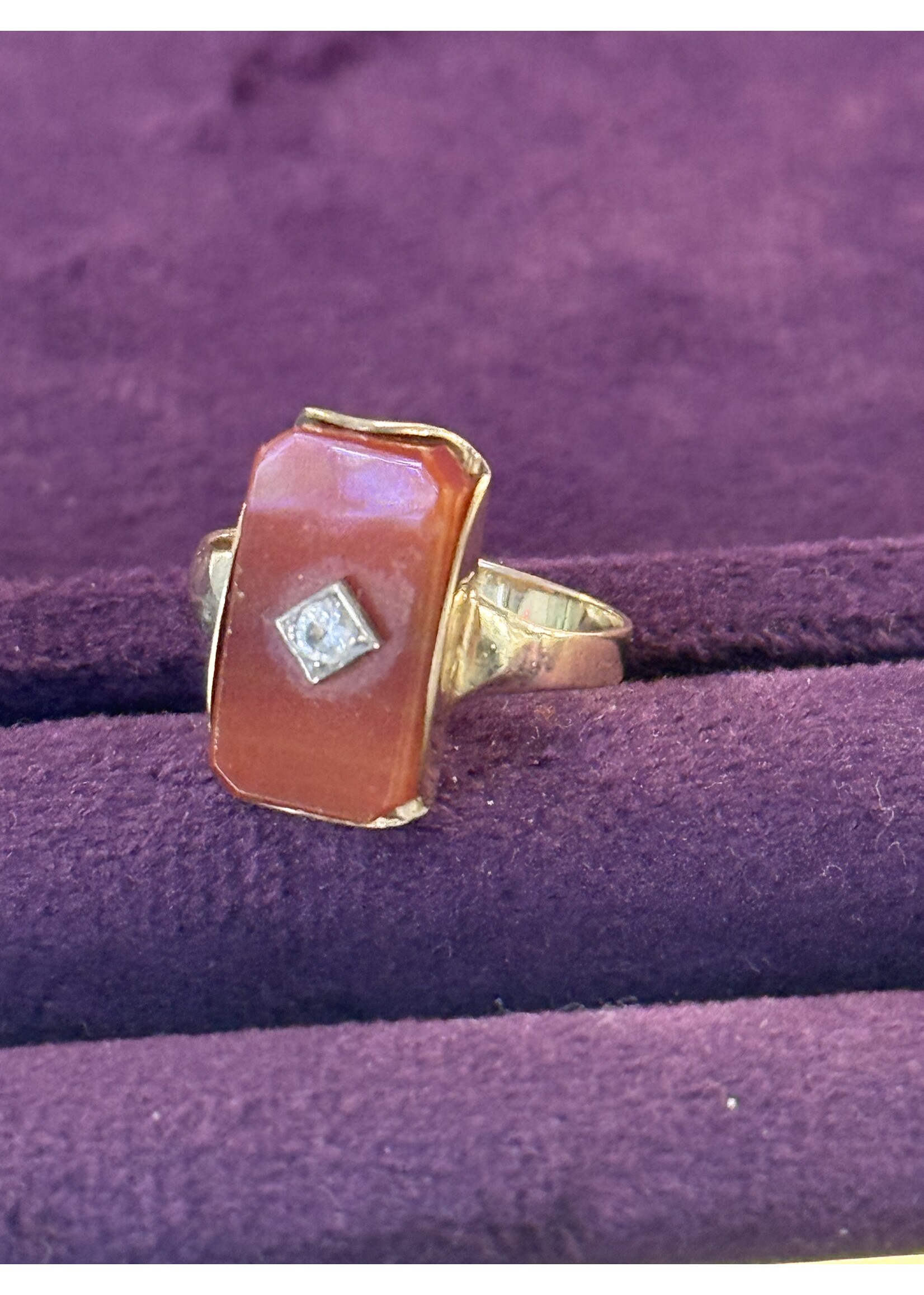 Vintage & Occasion Geelgouden ring meer carneol - maat 16.5