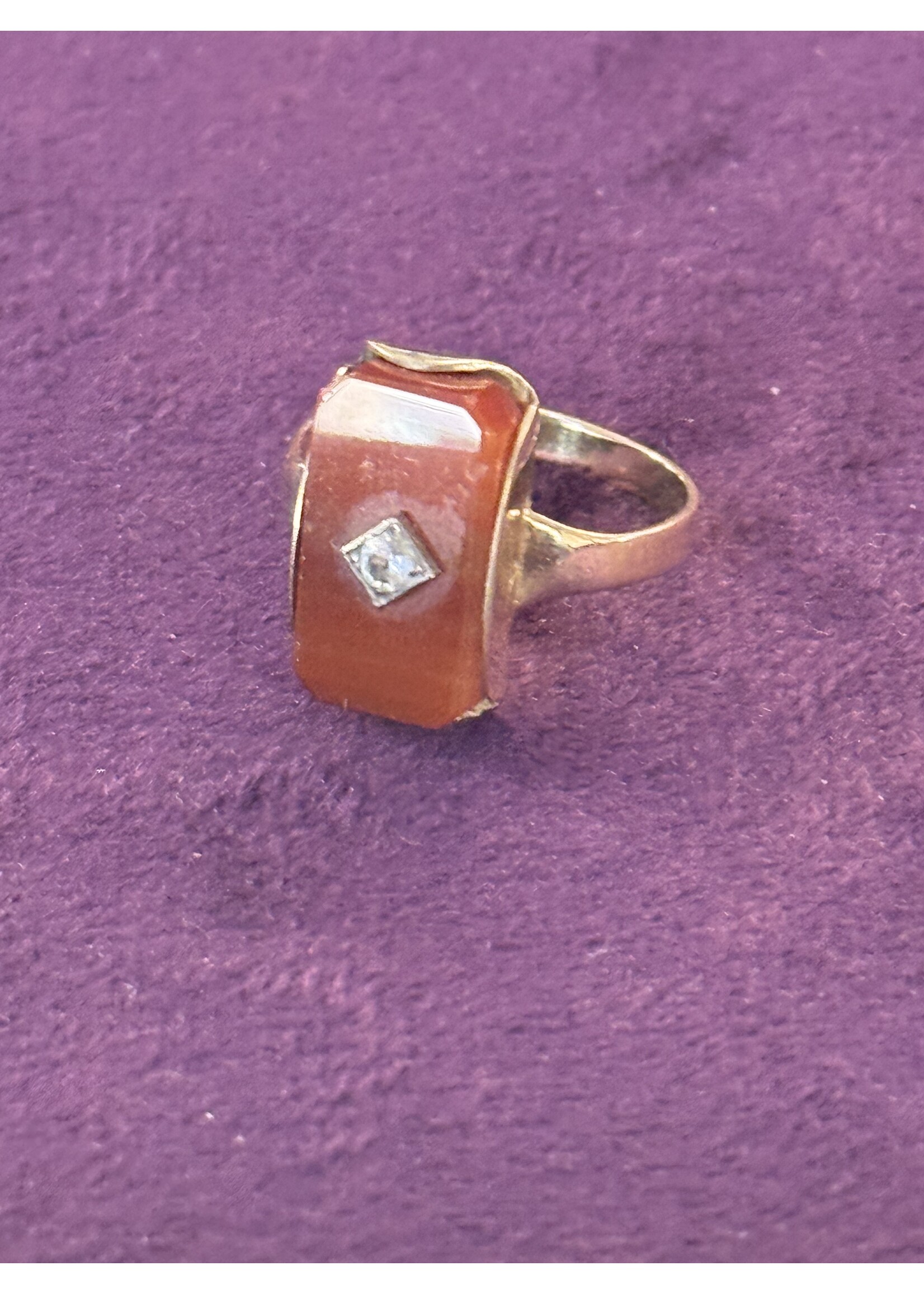 Vintage & Occasion Geelgouden ring meer carneol - maat 16.5