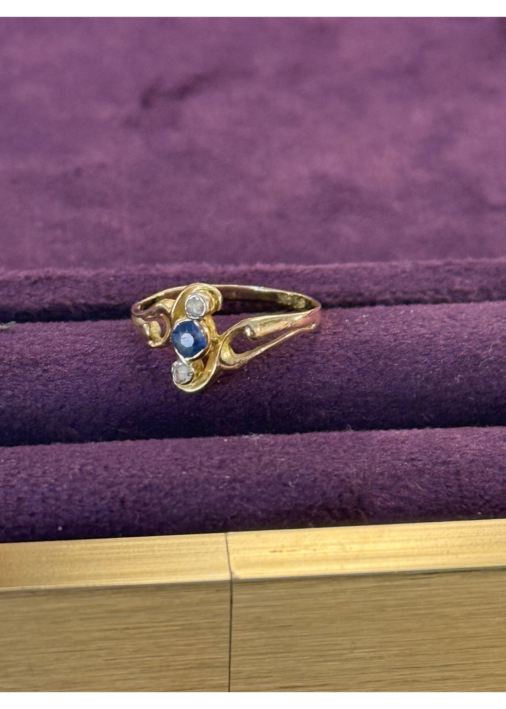 Vintage & Occasion Occasion ring met saffier en briljant - maat 16.75