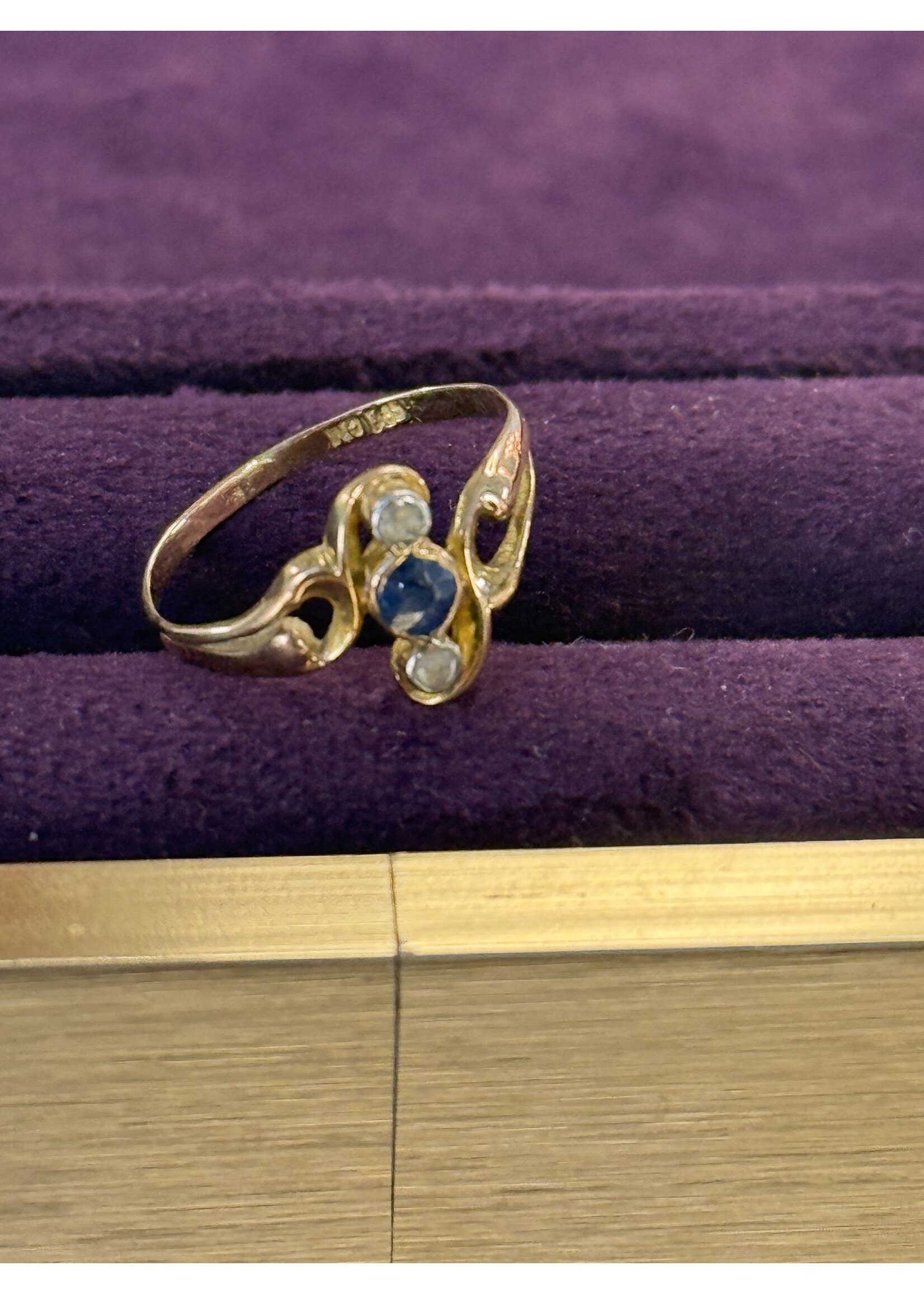 Vintage & Occasion Occasion ring met saffier en briljant - maat 16.75