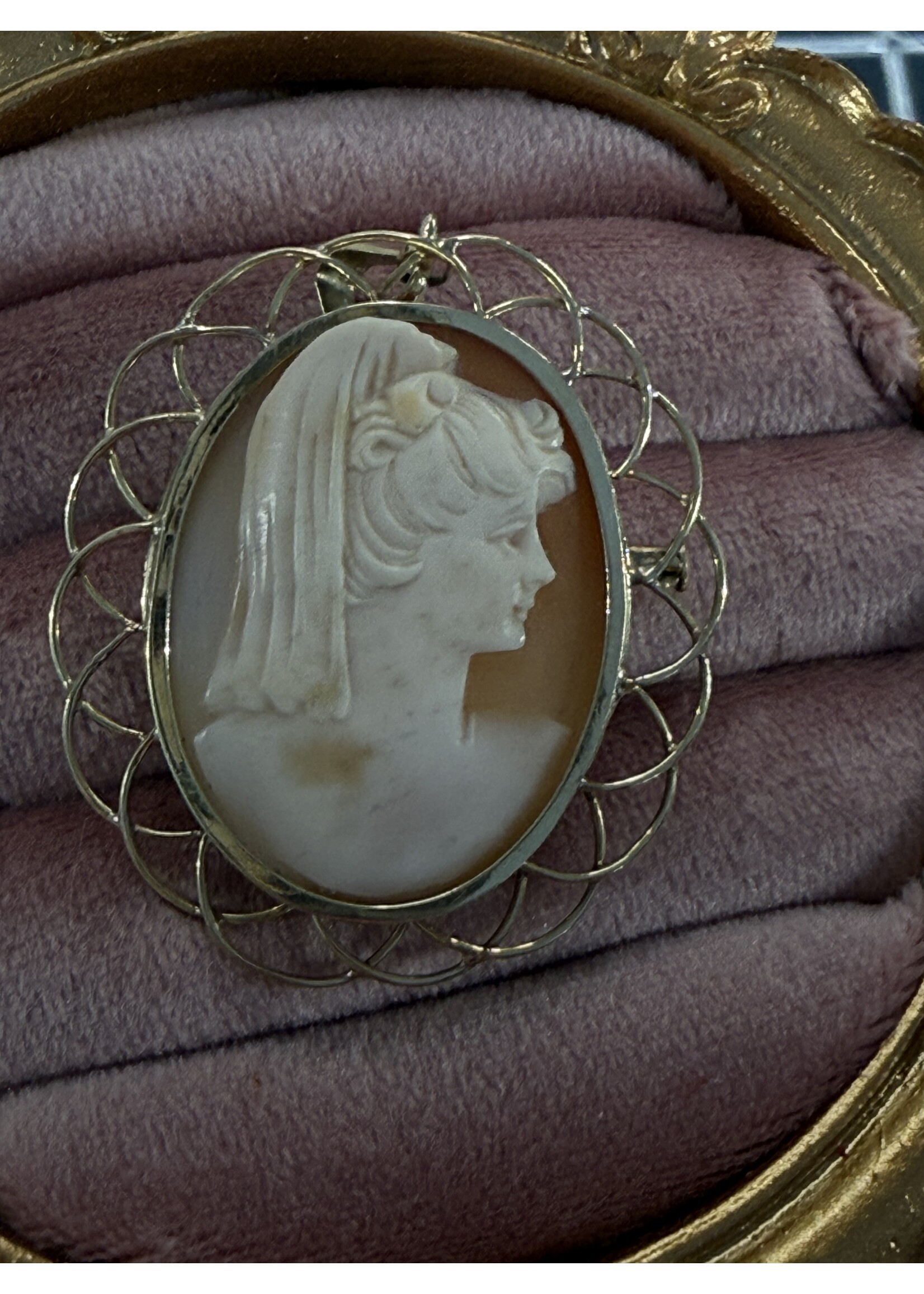 Vintage & Occasion Vintage gouden broche / hanger met camee