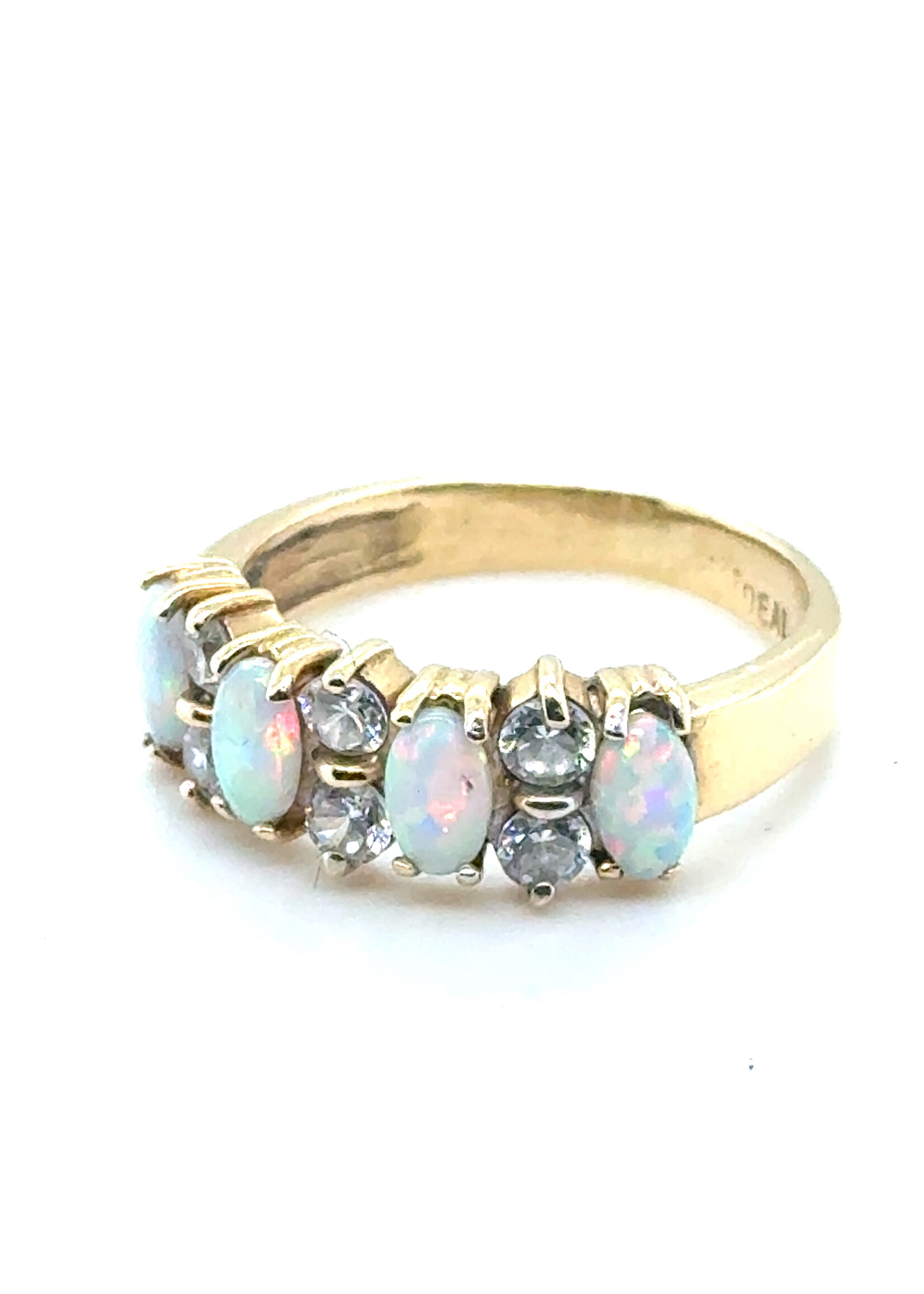 Vintage & Occasion Geelgouden ring met opaal en zirkonia - maat 17.5