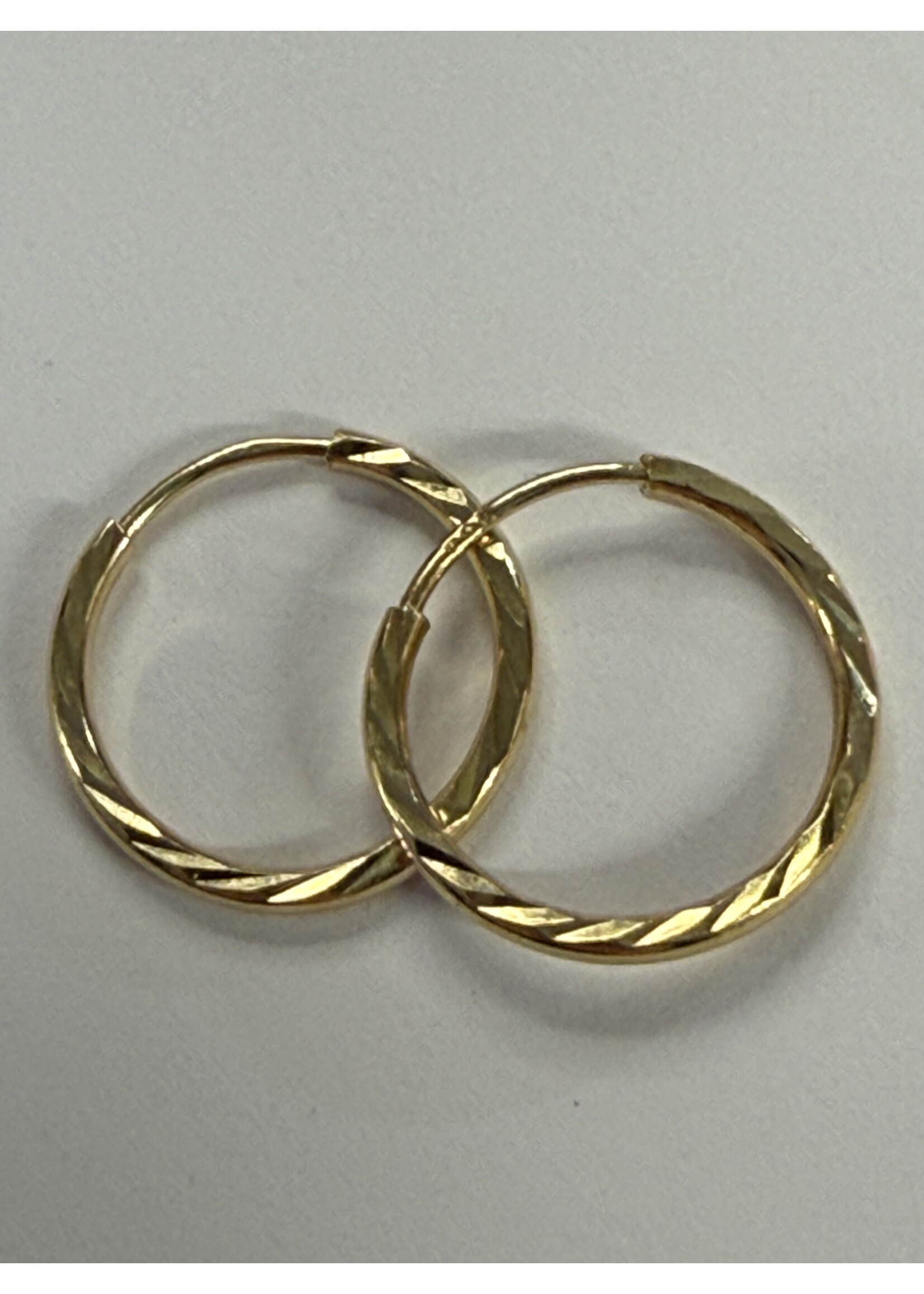 Vintage & Occasion Geelgouden oorringen 14k gediamanteerd