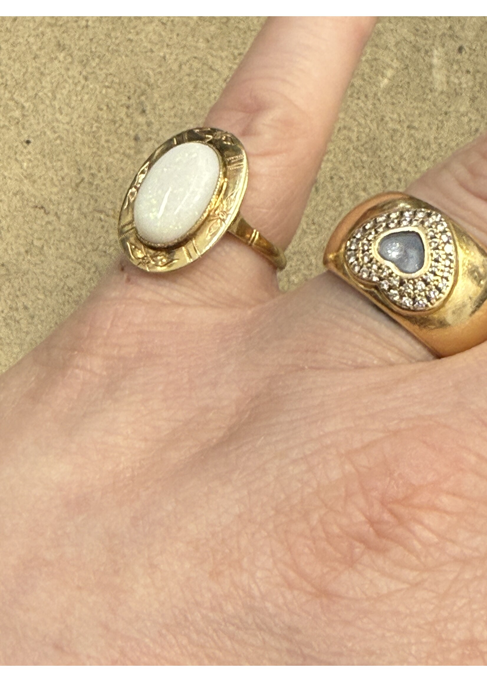 Vintage & Occasion 14krt gouden ring bezet met opaal - maat 17.5