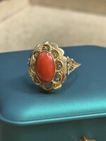 Vintage & Occasion Geelgouden ring met bloedkoraal 14k - maat 18.5