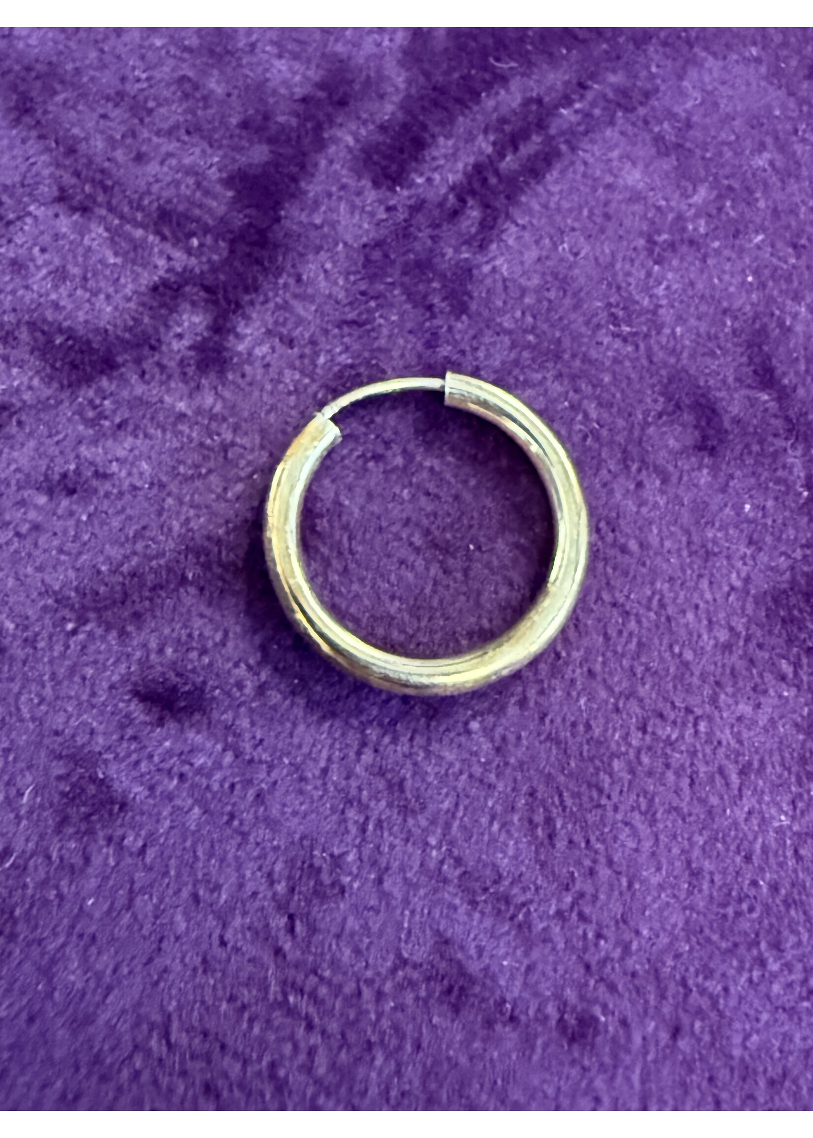 Vintage & Occasion Goud op zilver enkele oorring ronde buis 20mm 2.8