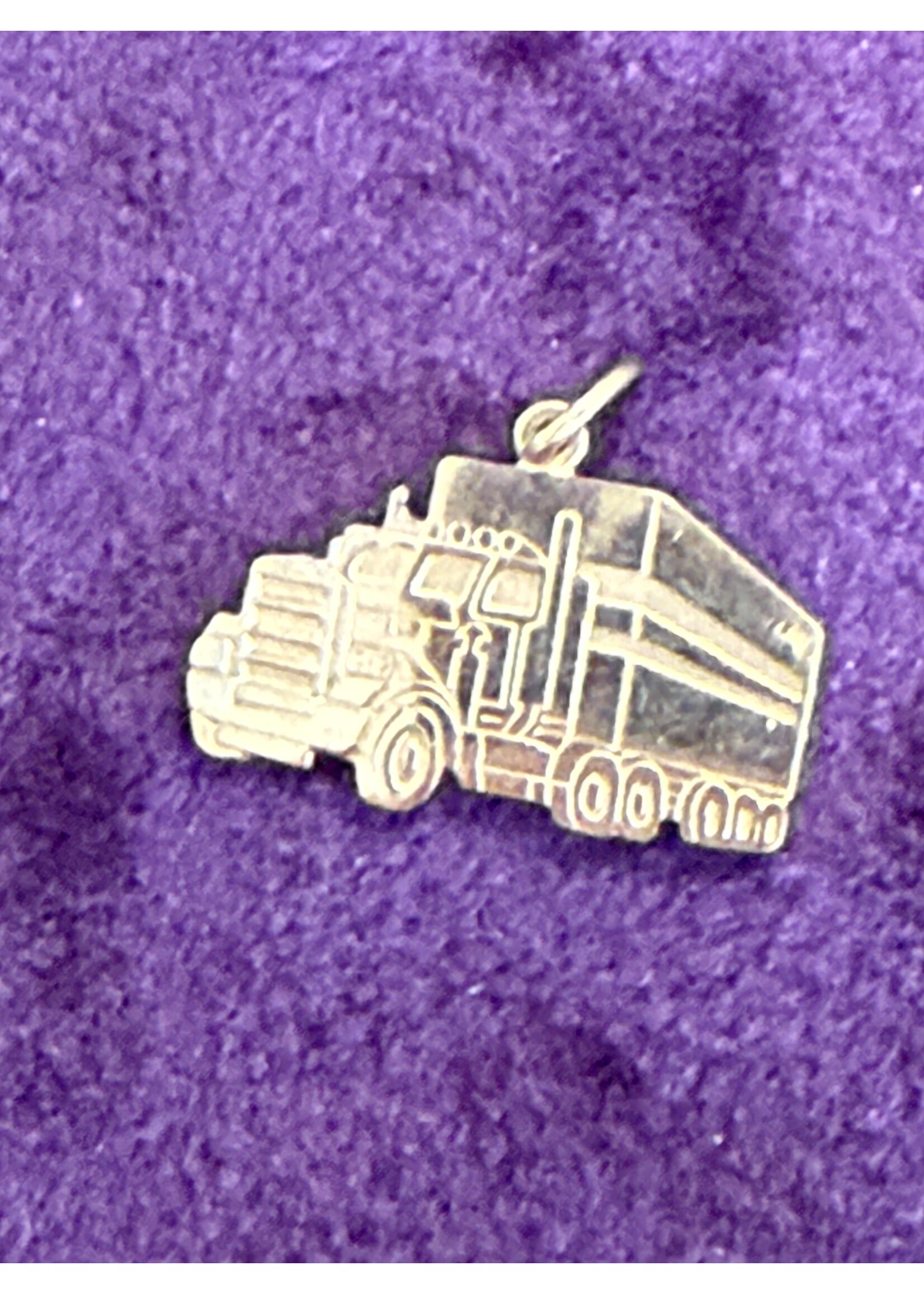 Vintage & Occasion Goud op zilveren hanger vrachtwagen / truck
