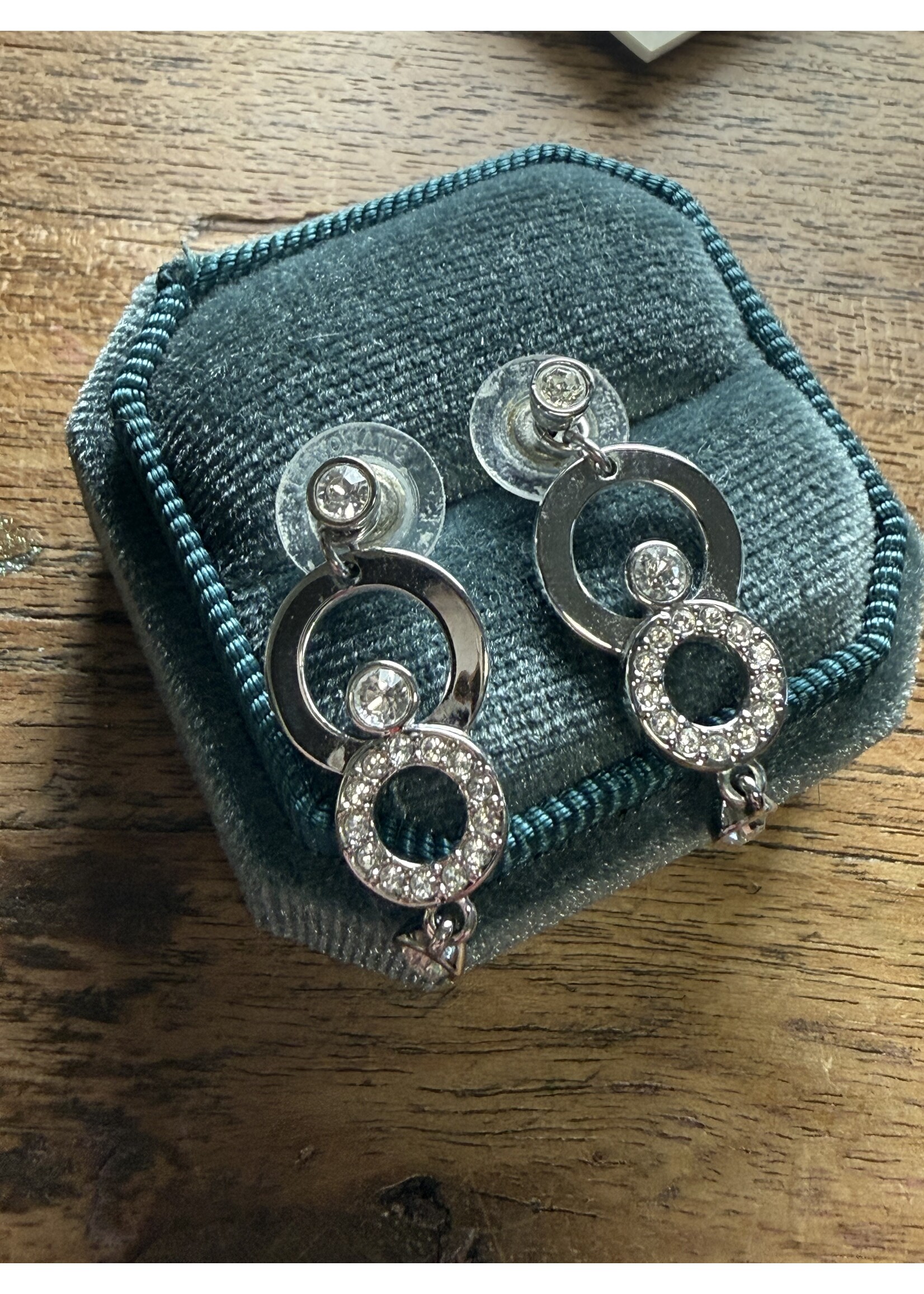 Vintage & Occasion Swarovski oorhangers met swarovski stenen