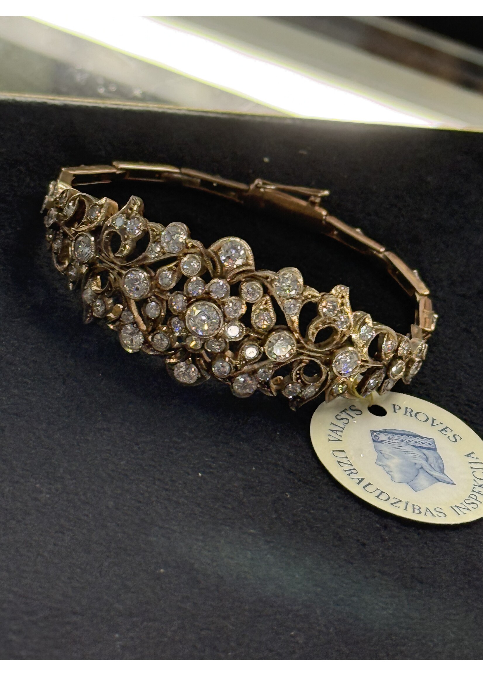 Vintage & Occasion Geelgouden armband met briljant