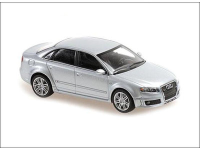 Maxichamps  Audi RS4 2004 silver metallic - Model car 1:43