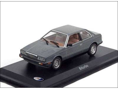 WhiteBox  Maserati Biturbo grijs metallic - Modelauto 1:43