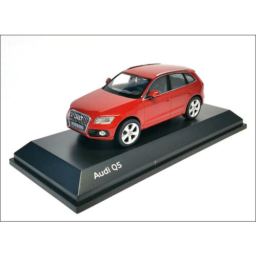 Schuco  Model car Audi Q5 1:43 red 2013 | Schuco