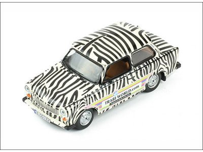 Ixo Models  Trabant 601 1970 (Trabi Safari) - Modelauto 1:43