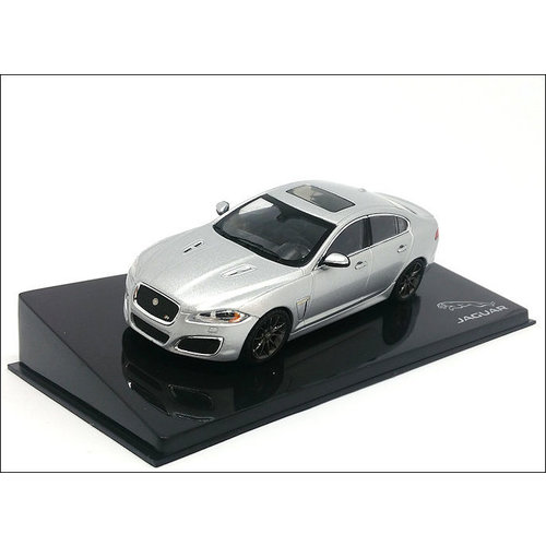 Ixo Models  Jaguar XFR Rhodium silver - Model car 1:43