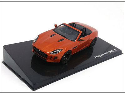 Ixo Models  Jaguar F-type V8-S Convertible Firesand - Modellauto 1:43