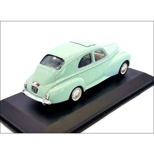 Atlas (Editions Atlas)  Modelauto Peugeot 203 1:43 lichtgroen | Atlas (Editions Atlas)