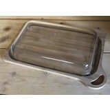 Mullrose Oven dish with bamboo cutting board Mullrose Oven dish with bamboo cutting board