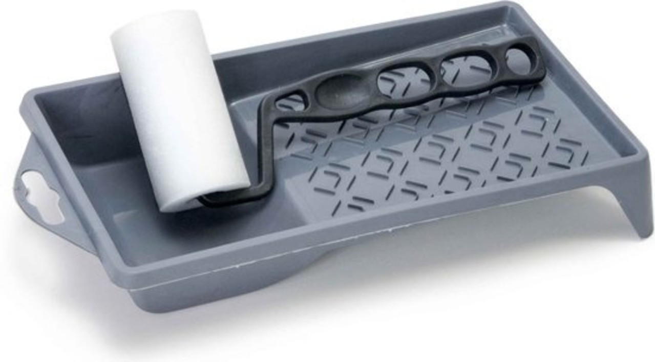 Mullrose Paint roller 7 cm with plastic bracket in paint tray Mullrose Paint roller 7 cm with plastic bracket in paint tray