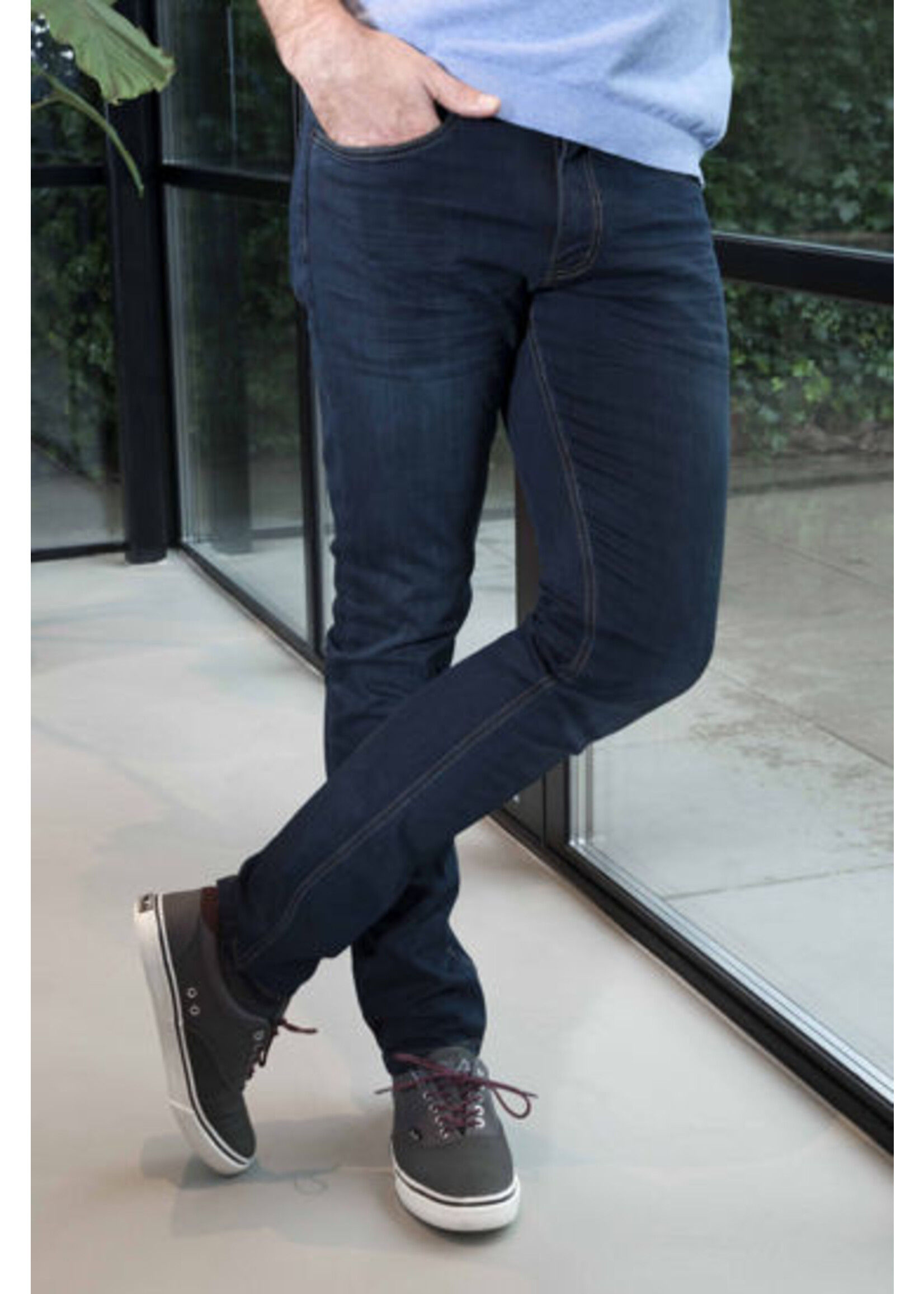 247 247 Palm Slim stretch denim, W26-L34 t/m  W42-L36.