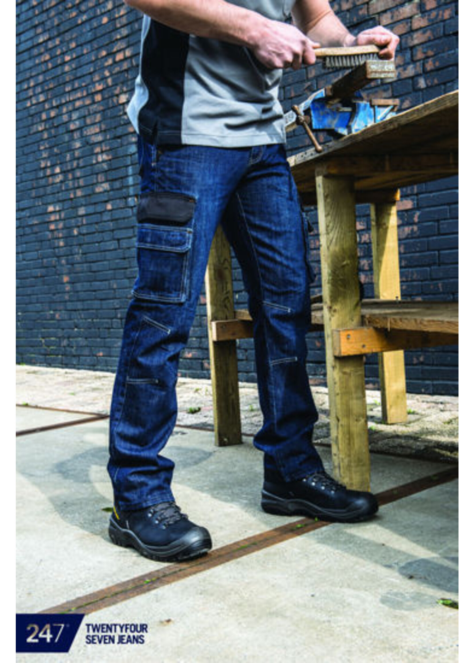 247 247 Grizzly D30 Original Worker fit dark blue denim, W30-L32  t/m W42-L34.