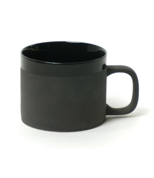 Ceramic tea/ coffee cup in black 200ml