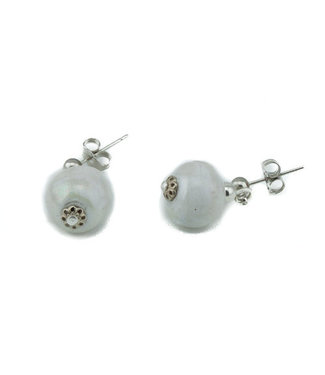 Kazuri Earrings Kazuri white