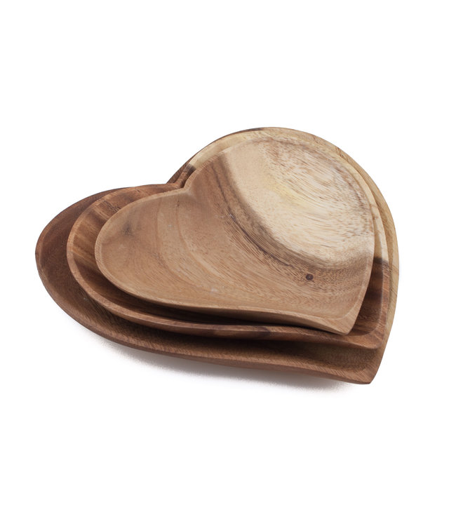 Wooden haert shape plate 17 cm