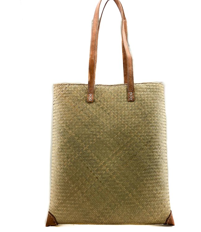 Palmleave bag with brown leather handles - natural