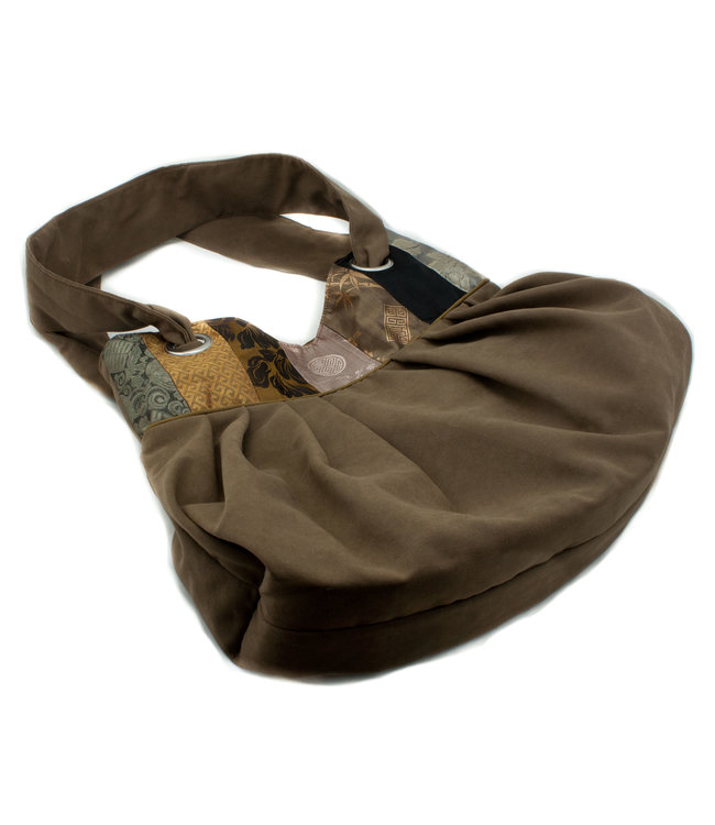 Tas 100% zijde groen met rand in goudkleur-zwart-beige