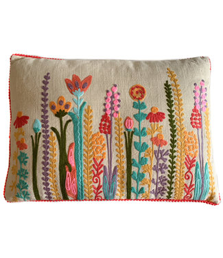 Only Natural Sierkussen geborduurd Bloementuin beige II - 40x60cm