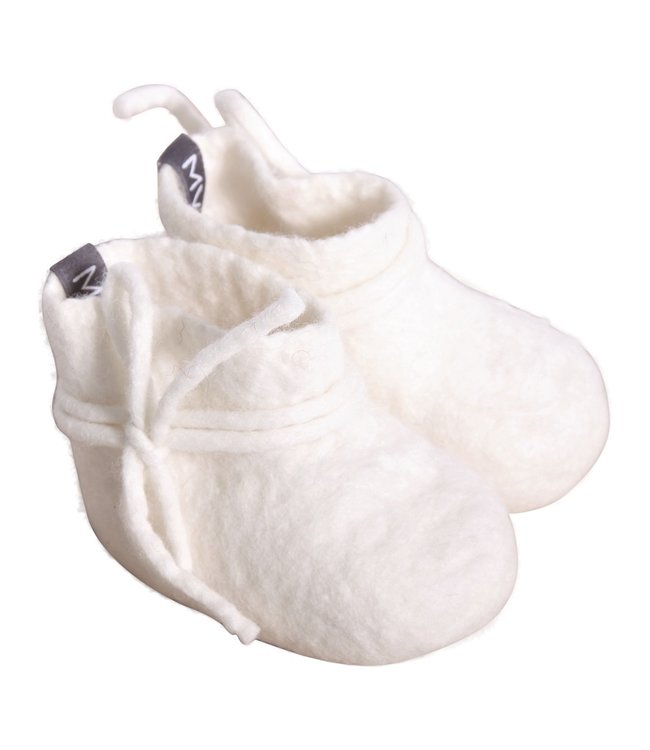 Felt baby booties white wool - size 16-18