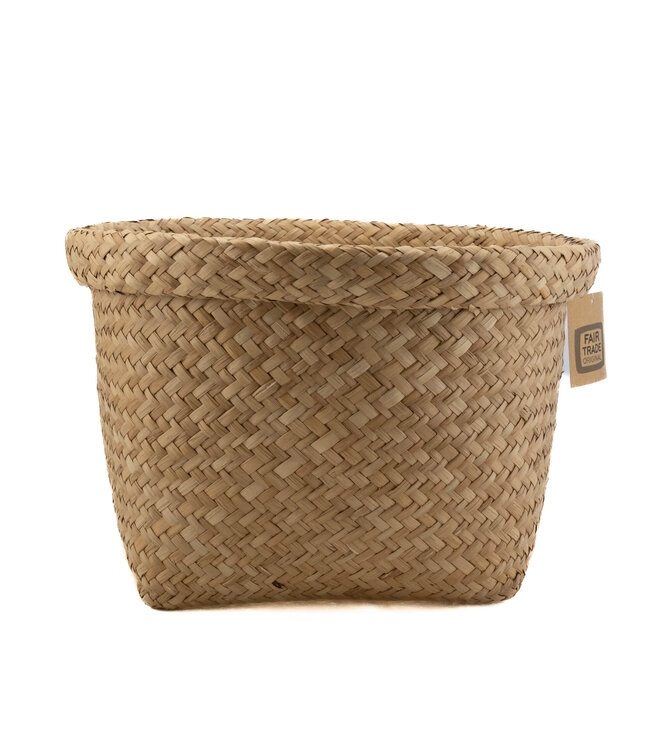 Basket palm leave. H 15 x D 22 cm