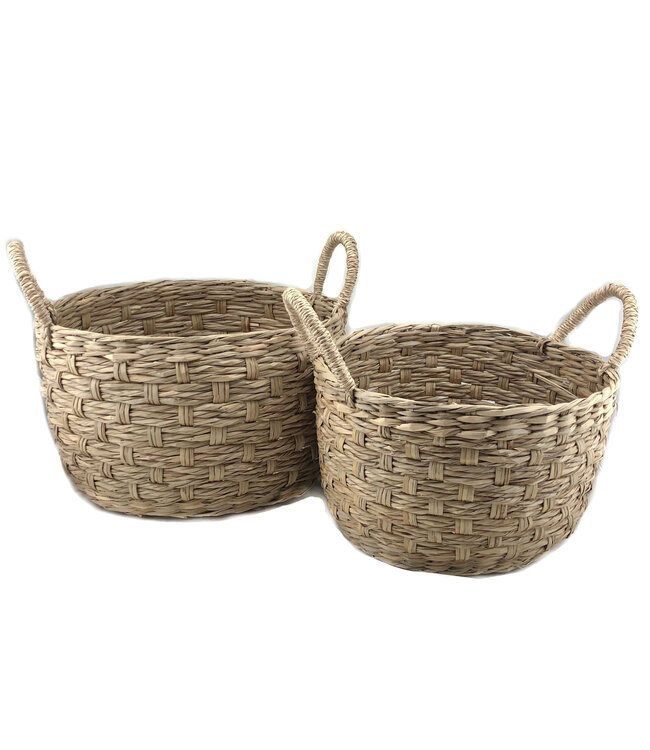 Set of round seagrass baskets with handles.