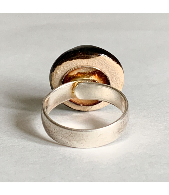 Adjustable ceramic ring round henna- Kazuri