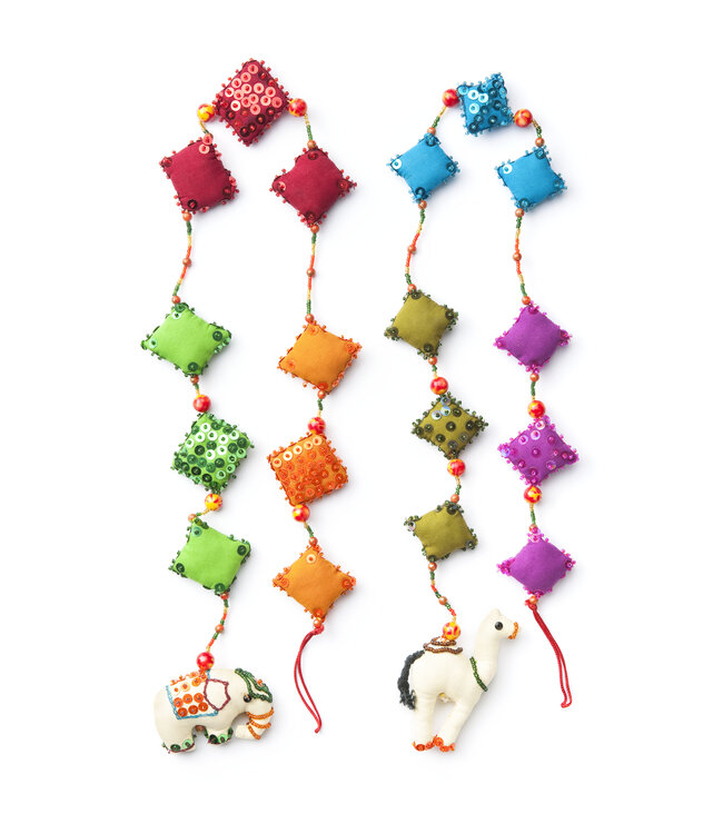 Hanger pailletten en olifant (lengte 85cm)