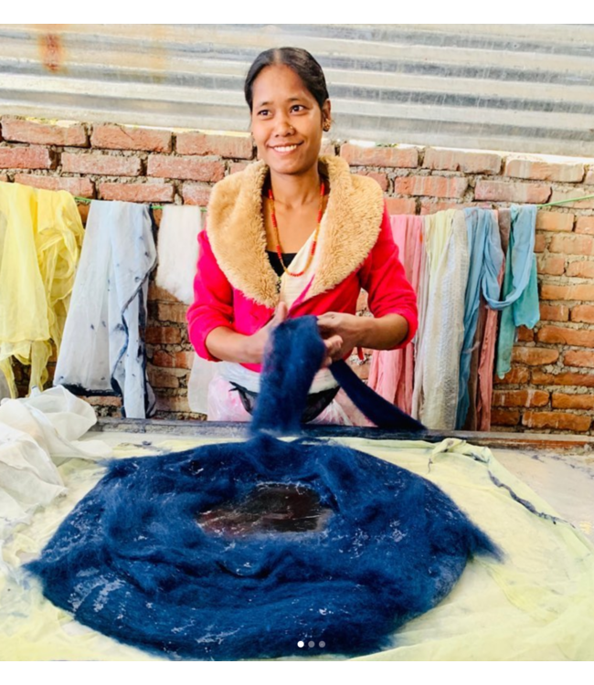 Felt Catcave dark grey with white mouse - D45xH30cm