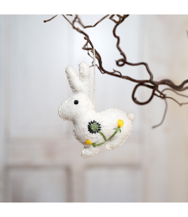 Vilten hanger konijntje met bloemetjes