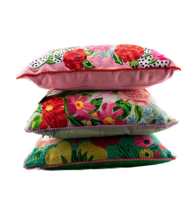 Sierkussen beige met geborduurde bloemen -45x45cm