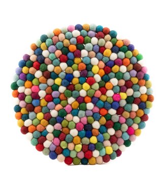 SjaalmetVerhaal Vilten kleedje / kussen bolletjes rond multicolour doorsnede 40 cm