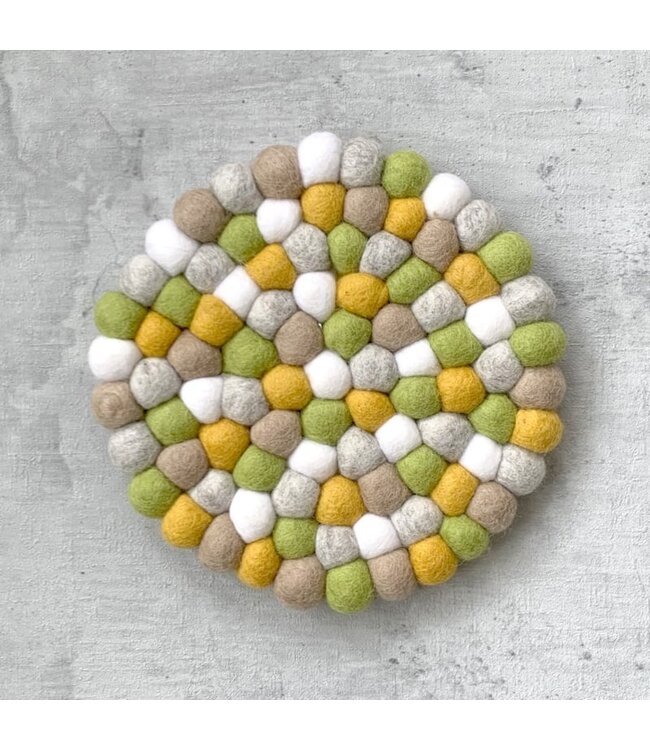 Felt round coaster - green - musterd yellow - grey - white - D 20 cm