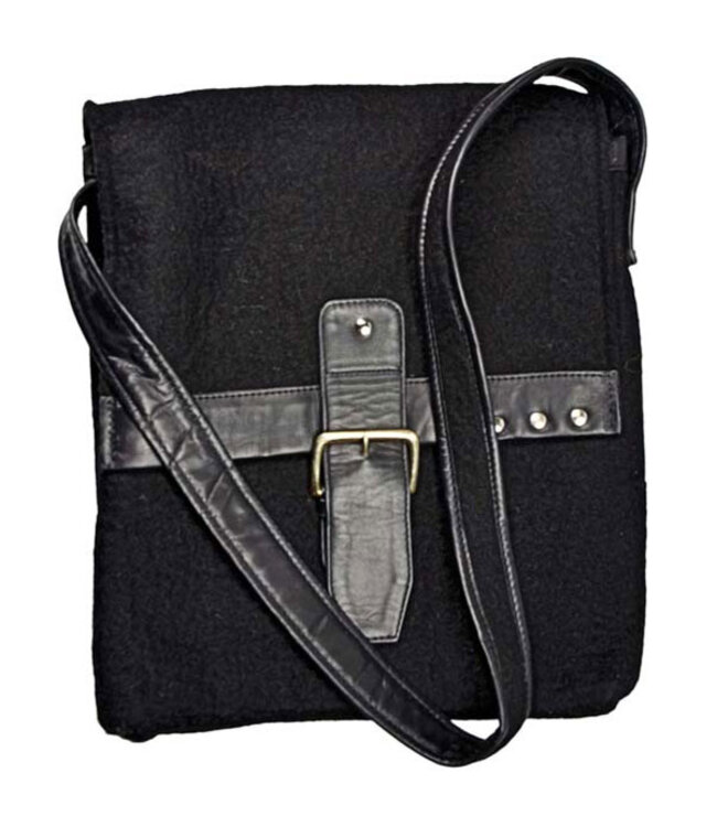 A4 shoulderbag black felt and leather- 35x30cm