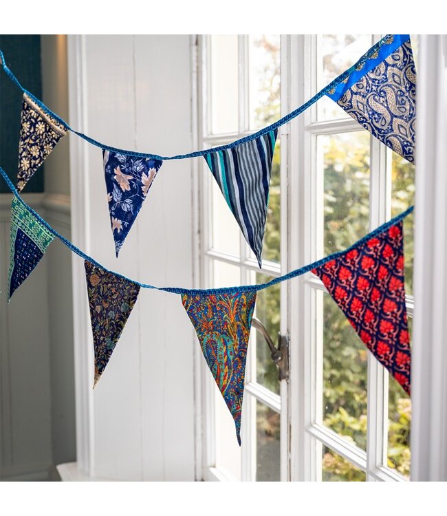 Party bunting Sari blue shades - 370cm Large