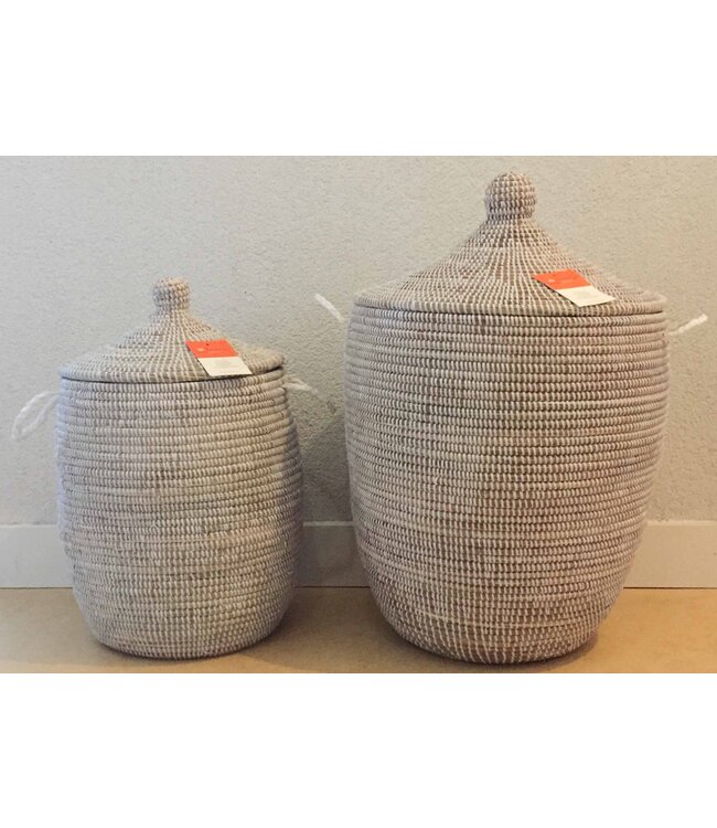 Straw basket with lid traditional shape white Small