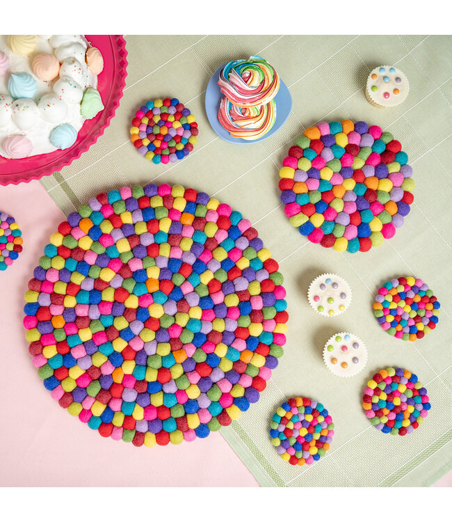 Vilten kleedje / kussen bolletjes rond multicolour doorsnede 40 cm - bright