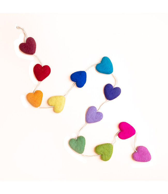 Felt garland - 12 hearts multicolour - length 150 cm