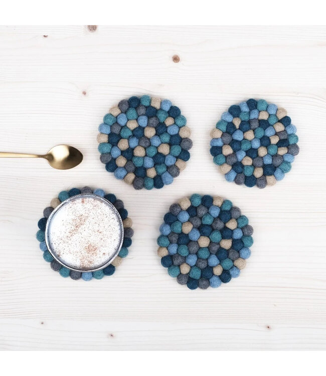 Felt coaster round 9 cm - blue colours