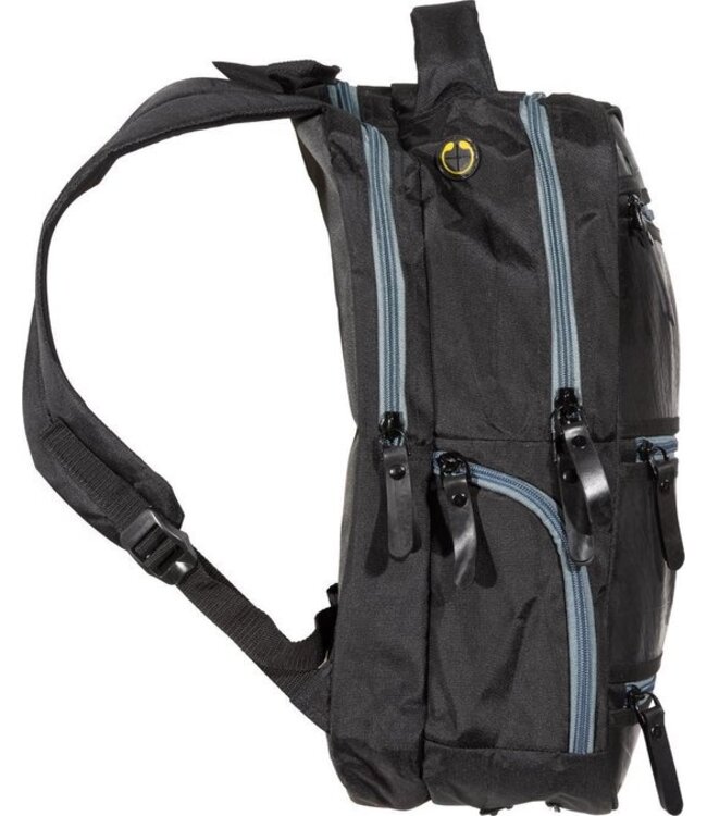 Rubber backpack H45x W33cm with grey zippers