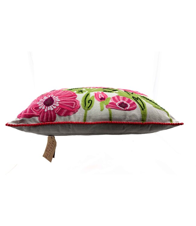 Pillow crochet light grey with fuchsia flowers - 35x50 cm