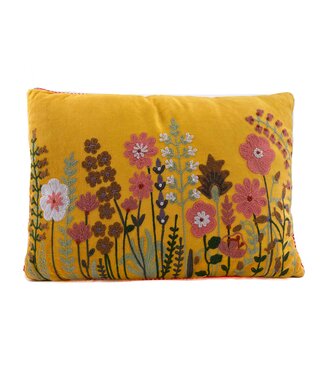 Only Natural Sierkussen velours met geborduurde bloementuin 35x50 cm - geel